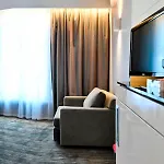 Hotel East Side Gare De Est A Member Of Radisson Individuals 4*