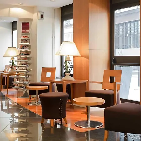 Hotel East Side Gare De Est A Member Of Radisson Individuals 4*