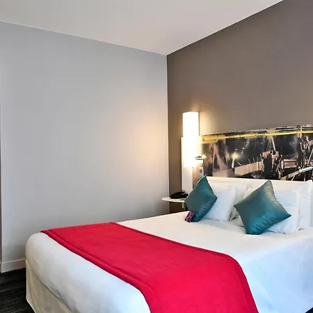 Hotel East Side Gare De Est A Member Of Radisson Individuals 4*